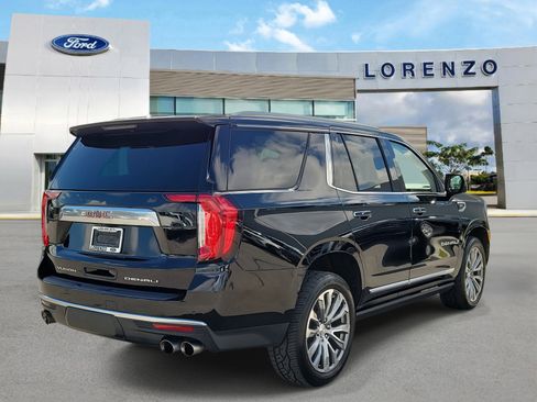 Used 2021 GMC Yukon Denali w/ Denali Premium Package image 5