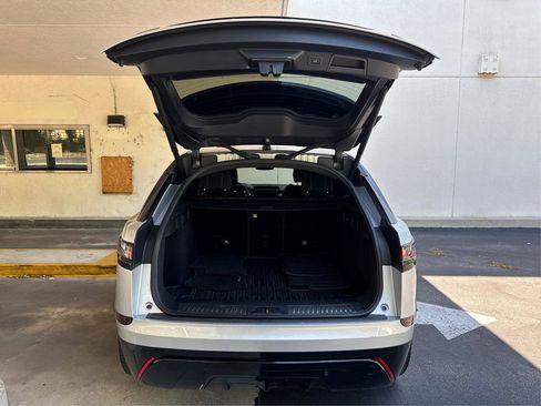 Used 2020 Land Rover Range Rover Velar R-Dynamic S image 23