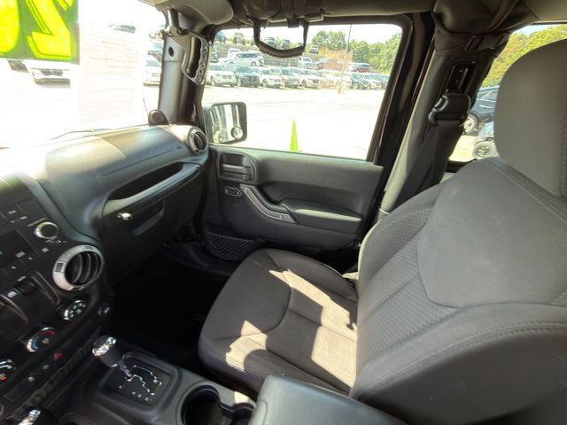 Used 2013 Jeep Wrangler Sport AWD/4WD image 17