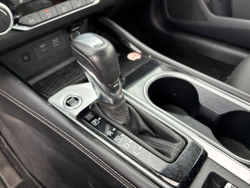 Used 2024 Nissan Altima 2.5 SV w/ SV Premium Package FWD image 17