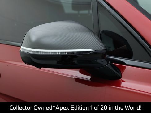 Used 2025 Bentley Bentayga AWD/4WD image 60