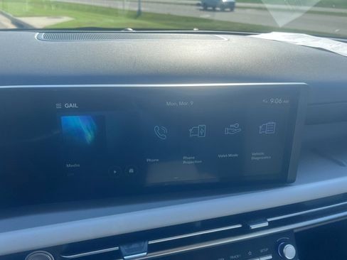 Used 2025 Hyundai Tucson SE image 19