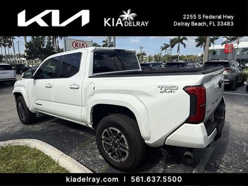 Used 2025 Toyota Tacoma TRD Sport RWD image 9