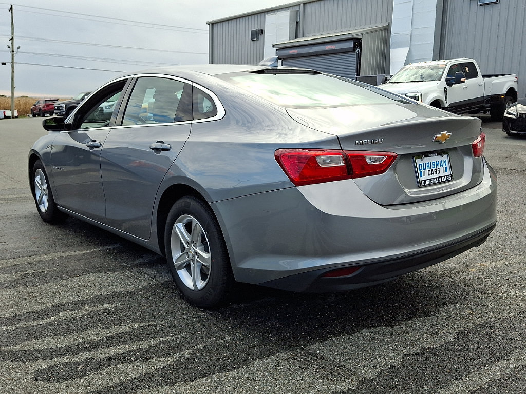 Used 2023 Chevrolet Malibu LT FWD image 4