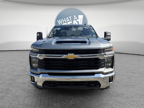 Certified 2025 Chevrolet Silverado 2500 LT w/ Convenience Package AWD/4WD image 9