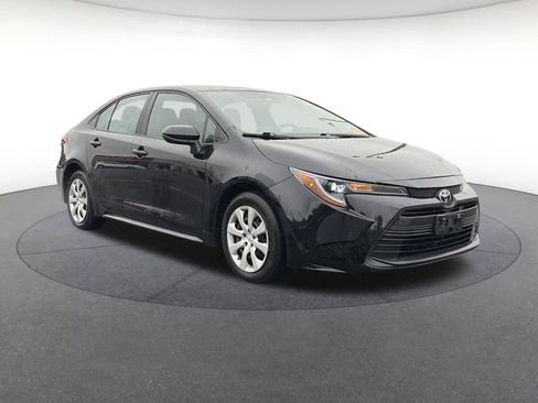 Used 2023 Toyota Corolla LE image 7