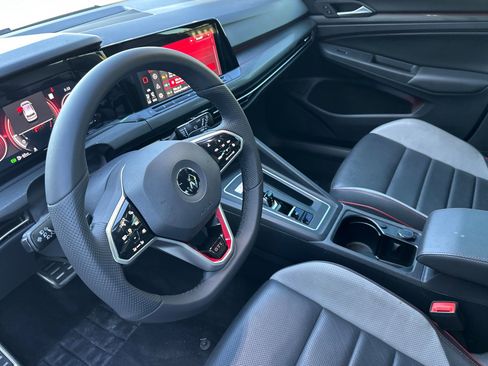 Certified 2022 Volkswagen GTI Autobahn image 10