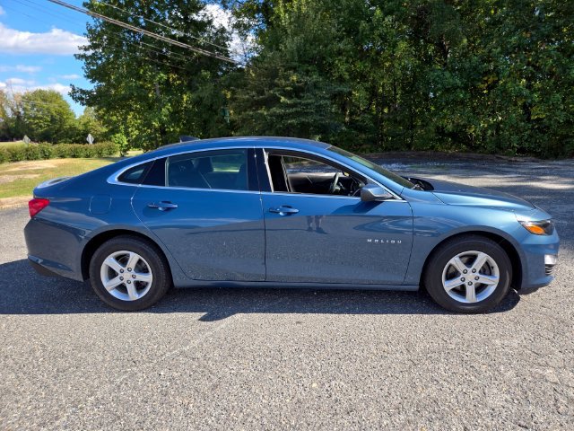 Used 2025 Chevrolet Malibu LS FWD image 9