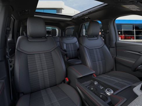 New 2026 Ford Explorer ST-Line w/ ST-Line Street Pack AWD/4WD image 10