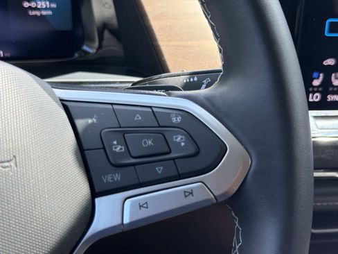 Used 2024 Volkswagen Atlas SE FWD image 21