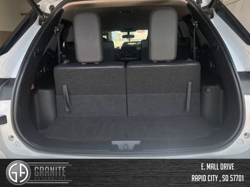 Used 2024 Mitsubishi Outlander FWD image 21