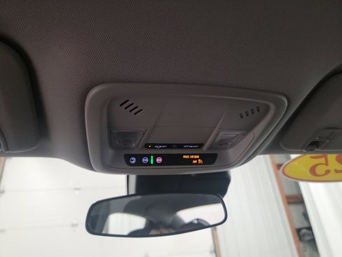 Used 2025 Chevrolet Malibu LT image 23