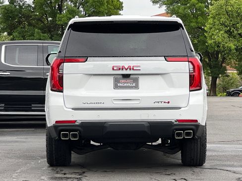 New 2026 GMC Yukon AT4 w/ AT4 Premium Plus Package AWD/4WD image 6