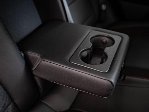 Used 2025 Chevrolet Equinox EV RS image 43