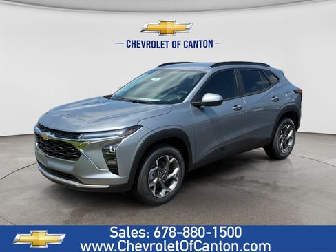 New 2026 Chevrolet Trax LT FWD image 1