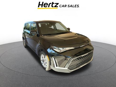 Used 2025 Kia Soul LX w/ LX Technology Package image 1
