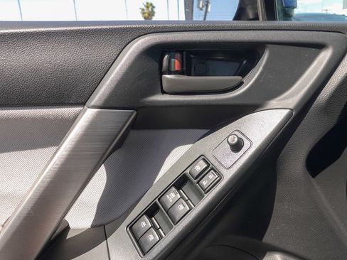 Used 2016 Subaru Forester 2.5i Premium w/ All-Weather Package image 11