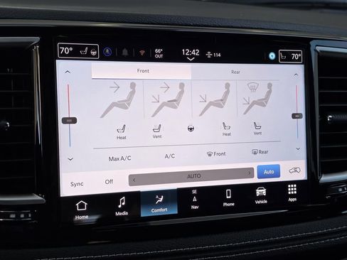 New 2026 Chrysler Pacifica Limited w/ Uconnect Theater Family Group image 27