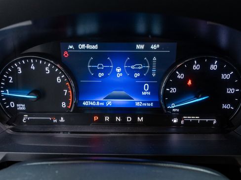 Used 2020 Ford Explorer XLT w/ Comfort Package image 23