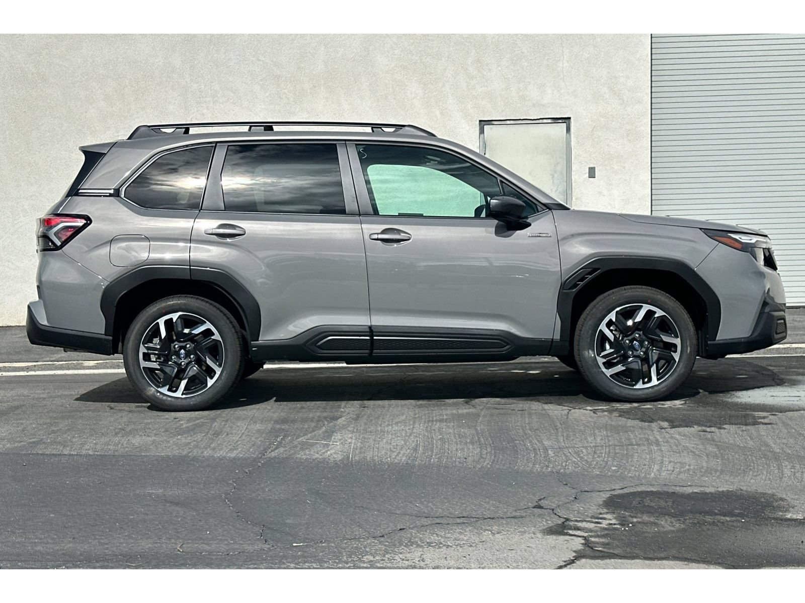 New 2026 Subaru Forester Touring AWD/4WD image 3