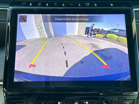 Used 2022 Jeep Grand Cherokee Overland AWD/4WD image 37