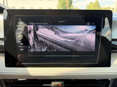 Used 2025 Volkswagen Taos S AWD/4WD image 10