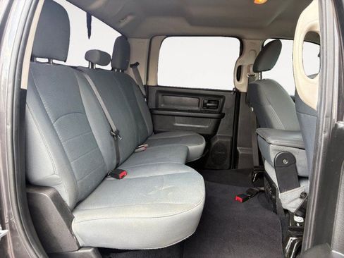 Used 2018 RAM 2500 Tradesman w/ Chrome Appearance Group AWD/4WD image 10