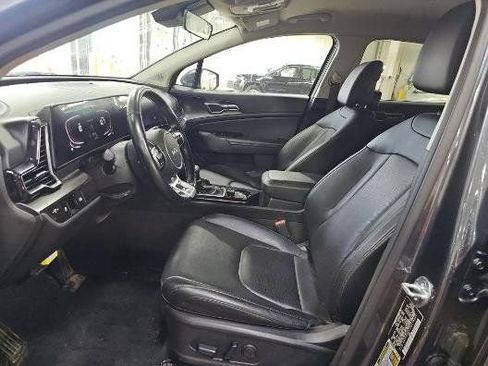 Used 2023 Kia Sportage EX AWD/4WD image 4
