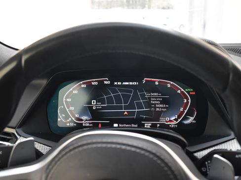 Used 2020 BMW X6 M50i image 34