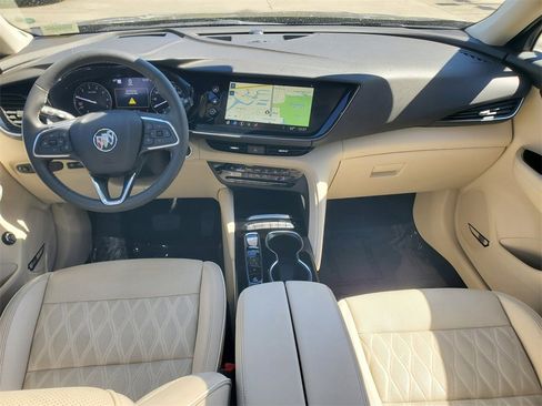 Used 2022 Buick Envision Avenir w/ Technology Package II image 10