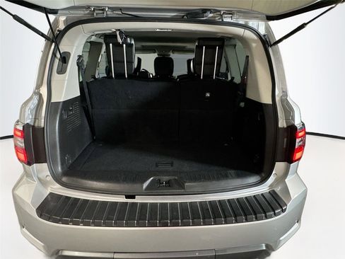 Used 2023 Nissan Armada SL image 22