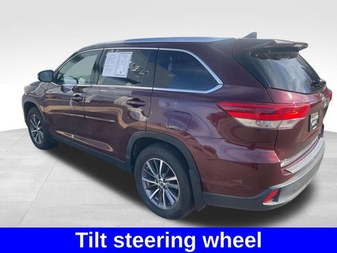 Used 2019 Toyota Highlander XLE image 23