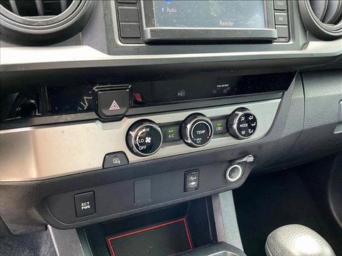 Used 2018 Toyota Tacoma SR RWD image 22