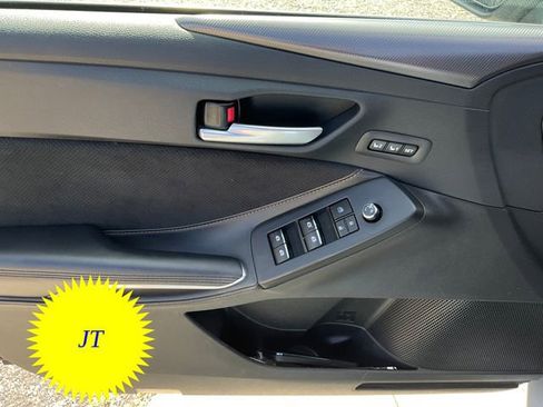 Used 2019 Toyota Avalon Touring image 13