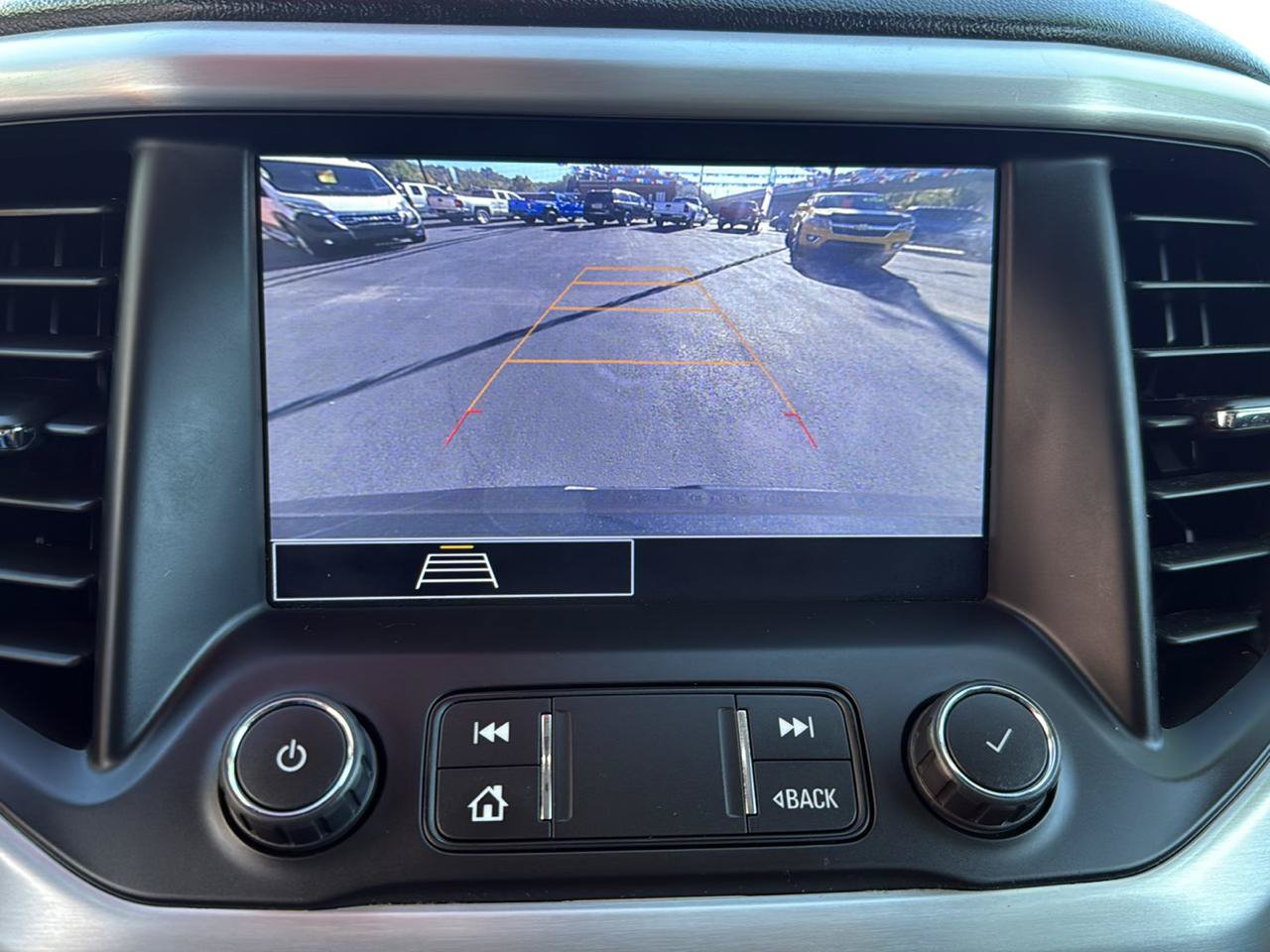 Used 2020 GMC Acadia SLE w/ Driver Convenience Package AWD/4WD image 19