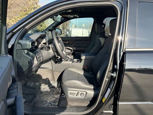 Certified 2025 Toyota 4Runner Limited w/ Tow Technology Package image 11