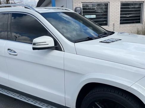 Used 2017 Mercedes-Benz GLS 550 4MATIC image 13