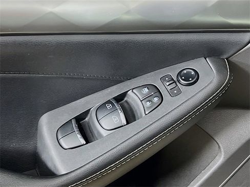 Used 2023 Nissan Maxima SV w/ Floor Mat Group image 9