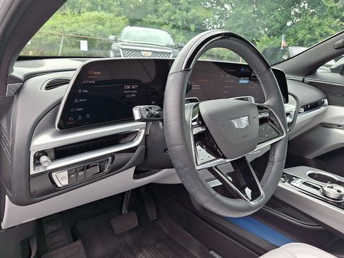 Certified 2024 Cadillac Lyriq Sport w/ LPO, Floor Liner Package AWD/4WD image 15