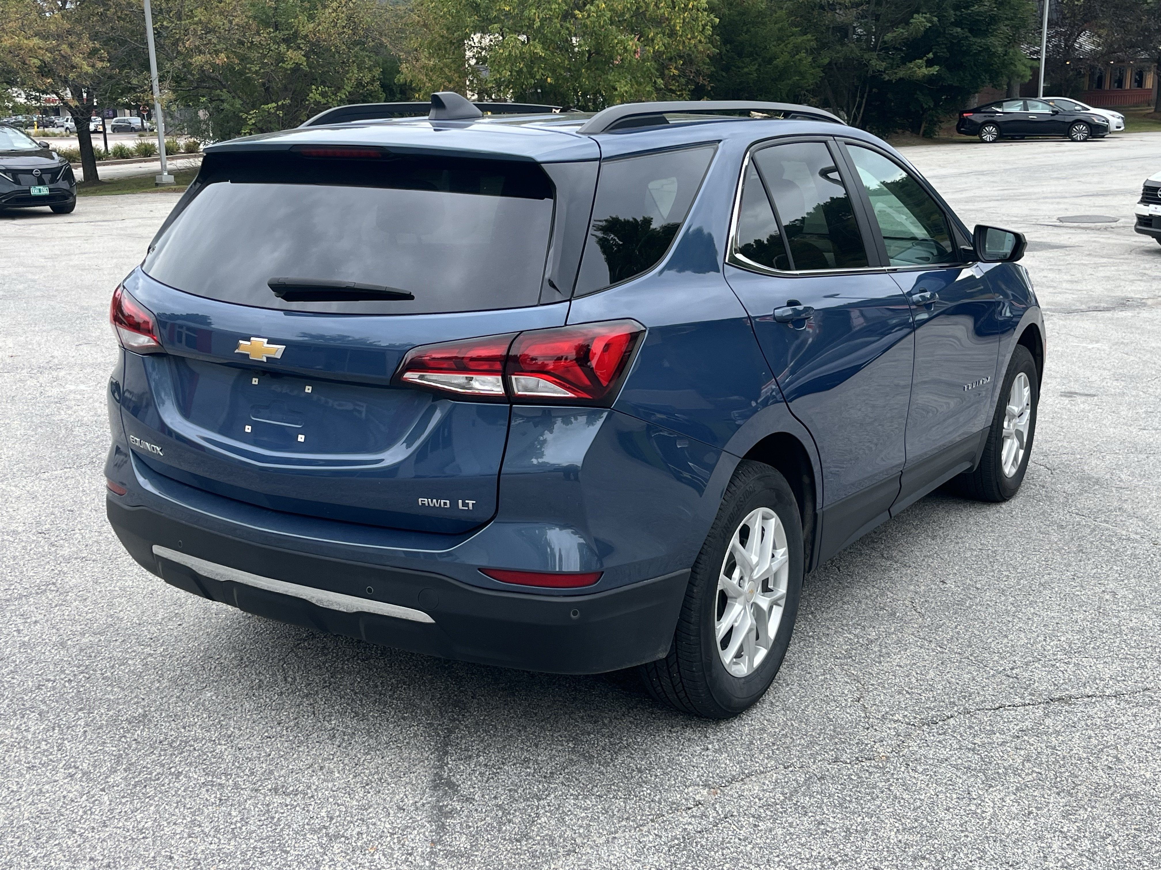 Used 2024 Chevrolet Equinox LT AWD/4WD image 10