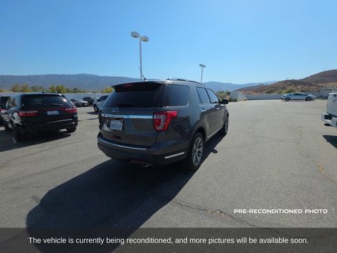 Used 2018 Ford Explorer Limited w/ Ford Safe & Smart Package FWD image 6