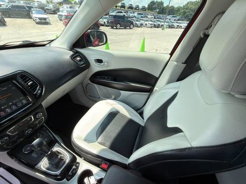 Used 2018 Jeep Compass Limited AWD/4WD image 20