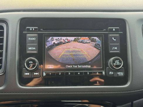 Used 2019 Honda HR-V LX image 25
