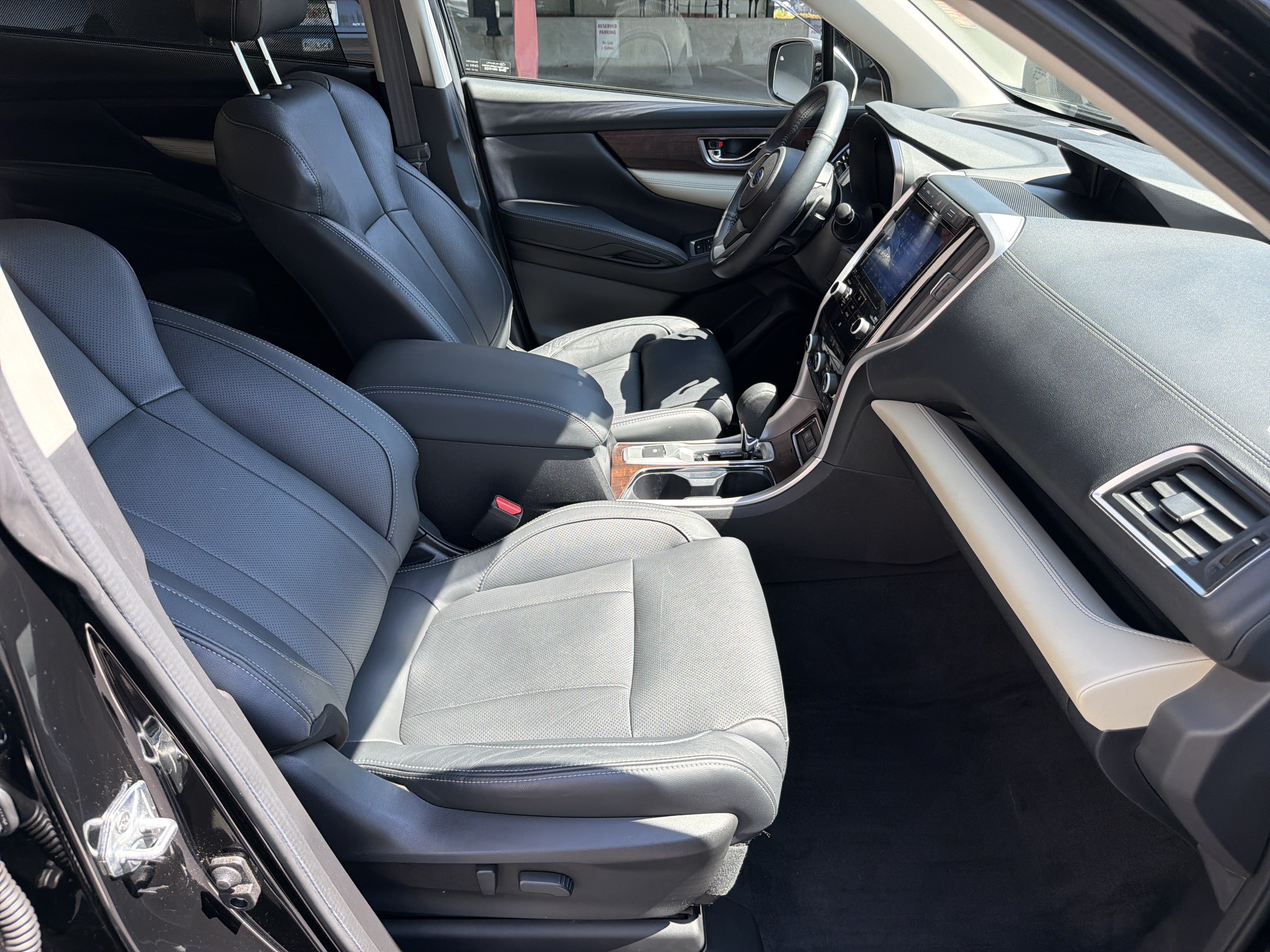 Used 2022 Subaru Ascent Touring AWD/4WD image 12
