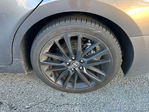 Used 2022 Toyota Camry XSE w/ Navigation Package image 9