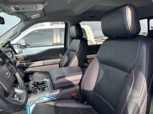 Used 2022 Ford F150 Lariat image 9