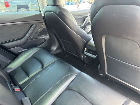 Used 2020 Tesla Model 3 RWD image 11