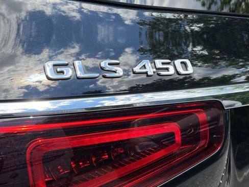 Used 2022 Mercedes-Benz GLS 450 4MATIC image 37