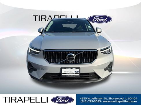 Used 2025 Volvo XC40 B5 Plus AWD/4WD image 7