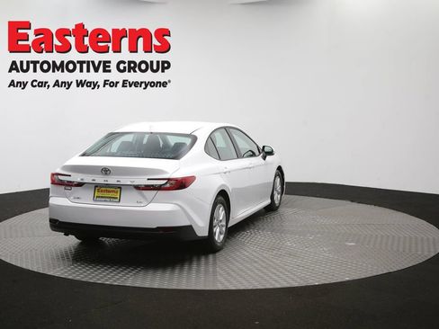 Used 2025 Toyota Camry LE FWD image 37